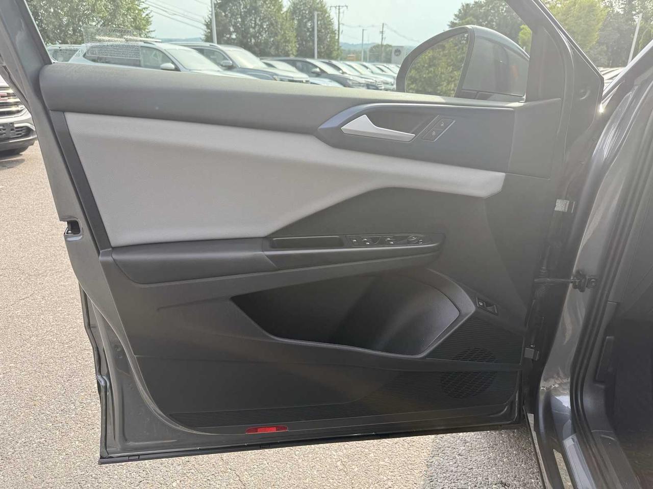 2022 Volkswagen Taos SE Westborough MA