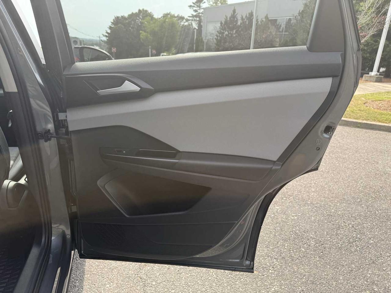 2022 Volkswagen Taos SE Westborough MA