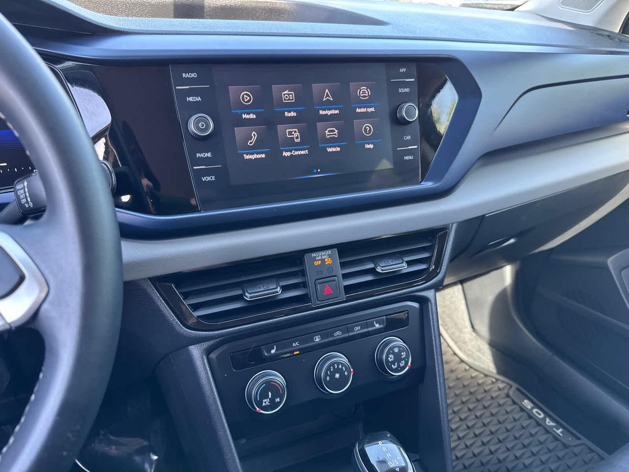 2022 Volkswagen Taos SE Dartmouth MA
