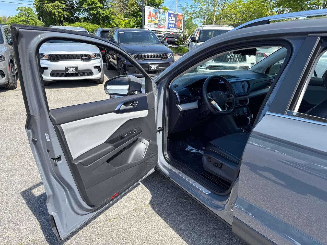 2022 Volkswagen Taos SE Dartmouth MA