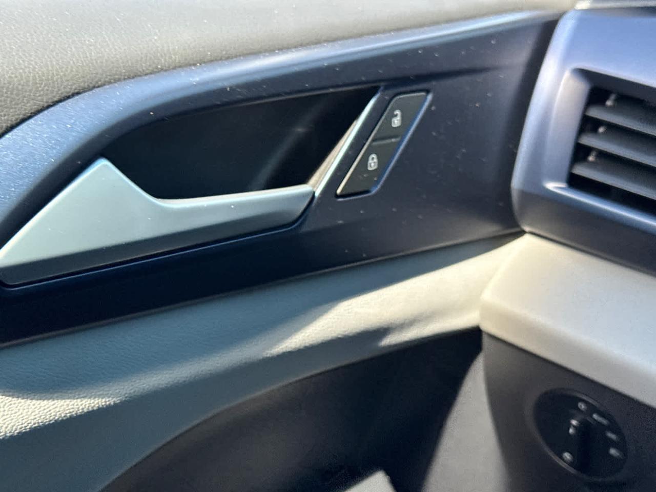 2022 Volkswagen Taos SE Dartmouth MA
