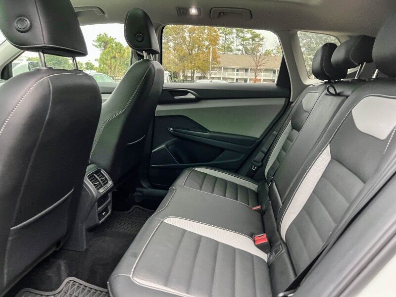 2022 Volkswagen Taos SEL Wilmington NC