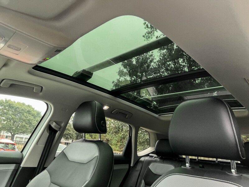 2022 Volkswagen Taos SEL Wilmington NC