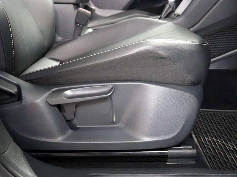 2022 Volkswagen Tiguan 2.0T SE *ADAPTIVE CRUISE, DIGITAL COCKPIT, SAFETY ALERTS, BACKUP-CAMERA, HEATED SEATS, 3RD ROW SEATING, REMOTE START, WIRELESS CHARGING, ANDROID & APPLE Round Rock TX