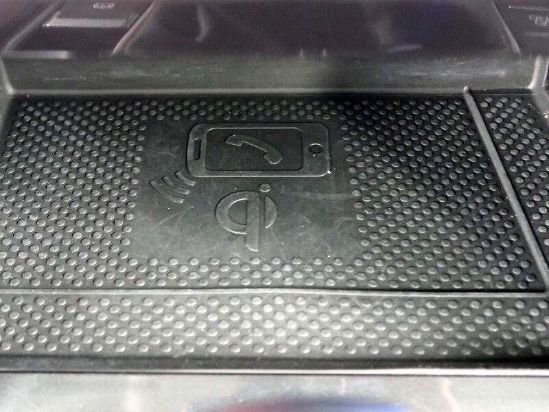 2022 Volkswagen Tiguan 2.0T SE *ADAPTIVE CRUISE, DIGITAL COCKPIT, SAFETY ALERTS, BACKUP-CAMERA, HEATED SEATS, 3RD ROW SEATING, REMOTE START, WIRELESS CHARGING, ANDROID & APPLE Round Rock TX