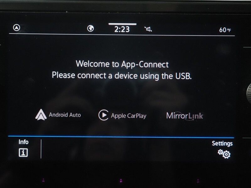 2022 Volkswagen Tiguan 2.0T SE *ADAPTIVE CRUISE, DIGITAL COCKPIT, SAFETY ALERTS, BACKUP-CAMERA, HEATED SEATS, 3RD ROW SEATING, REMOTE START, WIRELESS CHARGING, ANDROID & APPLE Round Rock TX