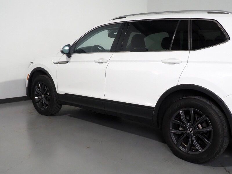 2022 Volkswagen Tiguan 2.0T SE *ADAPTIVE CRUISE, DIGITAL COCKPIT, SAFETY ALERTS, BACKUP-CAMERA, HEATED SEATS, 3RD ROW SEATING, REMOTE START, WIRELESS CHARGING, ANDROID & APPLE Round Rock TX