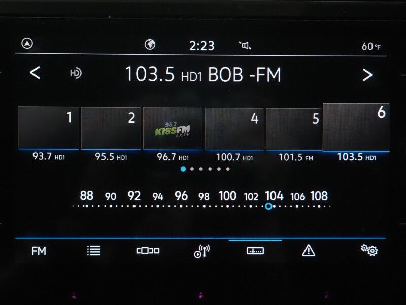 2022 Volkswagen Tiguan 2.0T SE *ADAPTIVE CRUISE, DIGITAL COCKPIT, SAFETY ALERTS, BACKUP-CAMERA, HEATED SEATS, 3RD ROW SEATING, REMOTE START, WIRELESS CHARGING, ANDROID & APPLE Round Rock TX