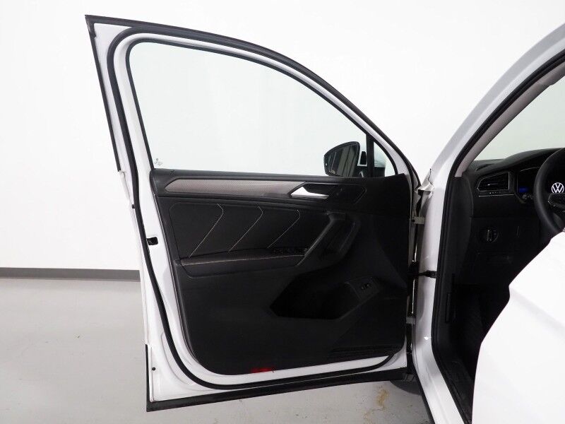 2022 Volkswagen Tiguan 2.0T SE *ADAPTIVE CRUISE, DIGITAL COCKPIT, SAFETY ALERTS, BACKUP-CAMERA, HEATED SEATS, 3RD ROW SEATING, REMOTE START, WIRELESS CHARGING, ANDROID & APPLE Round Rock TX