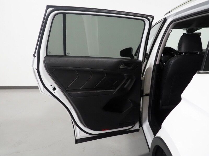 2022 Volkswagen Tiguan 2.0T SE *ADAPTIVE CRUISE, DIGITAL COCKPIT, SAFETY ALERTS, BACKUP-CAMERA, HEATED SEATS, 3RD ROW SEATING, REMOTE START, WIRELESS CHARGING, ANDROID & APPLE Round Rock TX