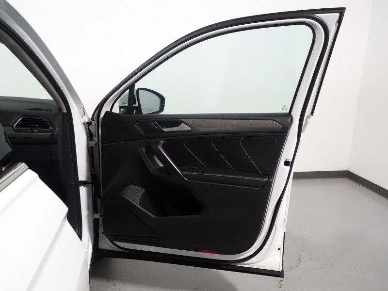 2022 Volkswagen Tiguan 2.0T SE *ADAPTIVE CRUISE, DIGITAL COCKPIT, SAFETY ALERTS, BACKUP-CAMERA, HEATED SEATS, 3RD ROW SEATING, REMOTE START, WIRELESS CHARGING, ANDROID & APPLE Round Rock TX