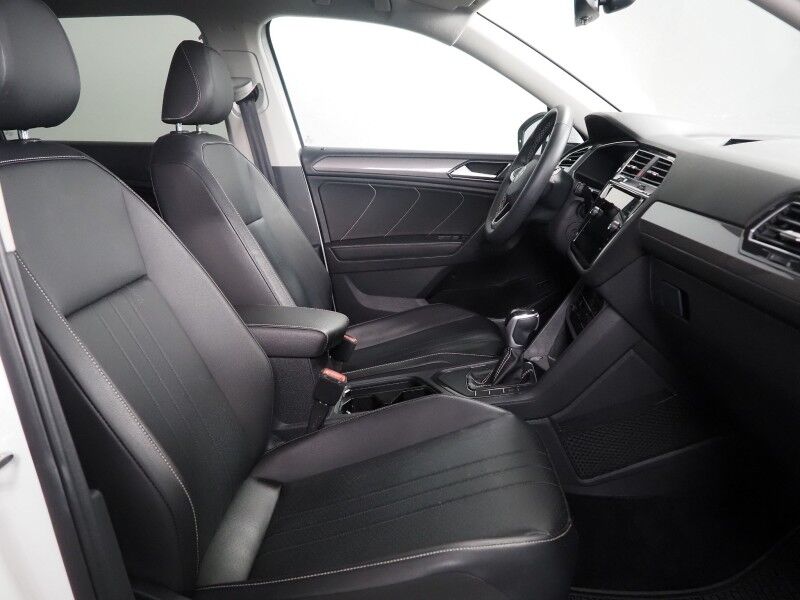 2022 Volkswagen Tiguan 2.0T SE *ADAPTIVE CRUISE, DIGITAL COCKPIT, SAFETY ALERTS, BACKUP-CAMERA, HEATED SEATS, 3RD ROW SEATING, REMOTE START, WIRELESS CHARGING, ANDROID & APPLE Round Rock TX