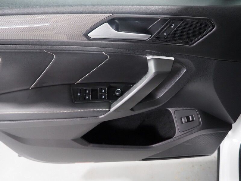 2022 Volkswagen Tiguan 2.0T SE *ADAPTIVE CRUISE, DIGITAL COCKPIT, SAFETY ALERTS, BACKUP-CAMERA, HEATED SEATS, 3RD ROW SEATING, REMOTE START, WIRELESS CHARGING, ANDROID & APPLE Round Rock TX