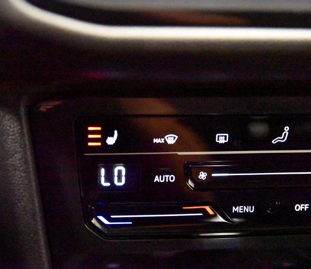 2022 Volkswagen Tiguan 2.0T SE Akron