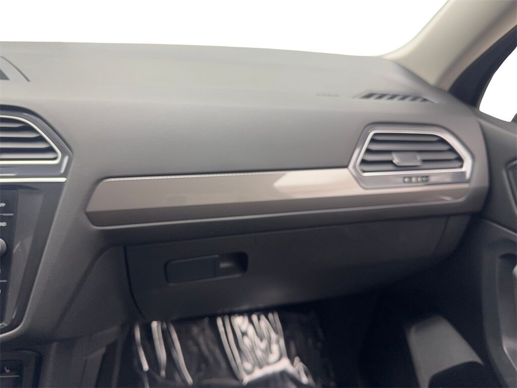 2022 Volkswagen Tiguan 2.0T SE CAM,PANO,HTD STS,BLIND SPO,3RD ROW Irving TX