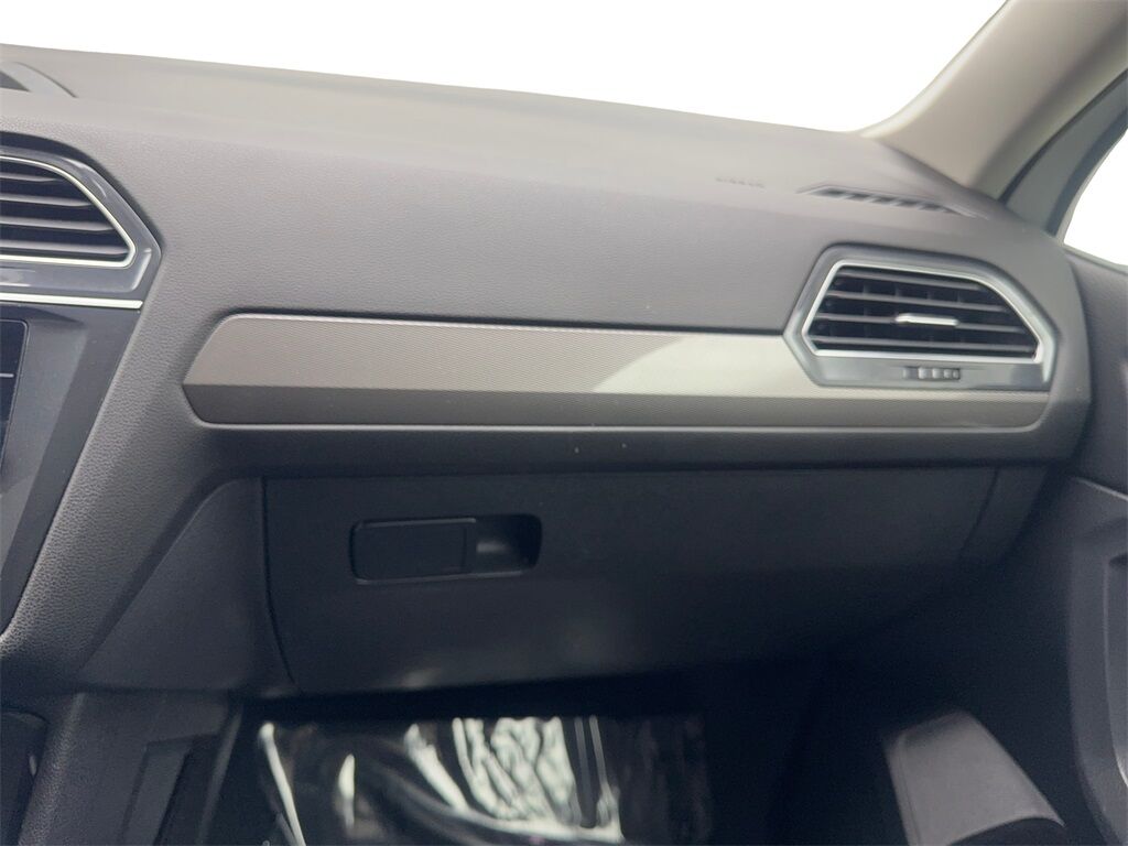 2022 Volkswagen Tiguan 2.0T SE CAM,PANO,HTD STS,BLIND SPOT,18&quot; WLS Irving TX