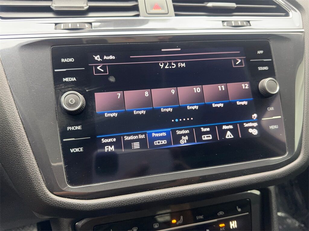 2022 Volkswagen Tiguan 2.0T SE CAM,PANO,HTD STS,BLIND SPOT,18&quot; WLS Irving TX