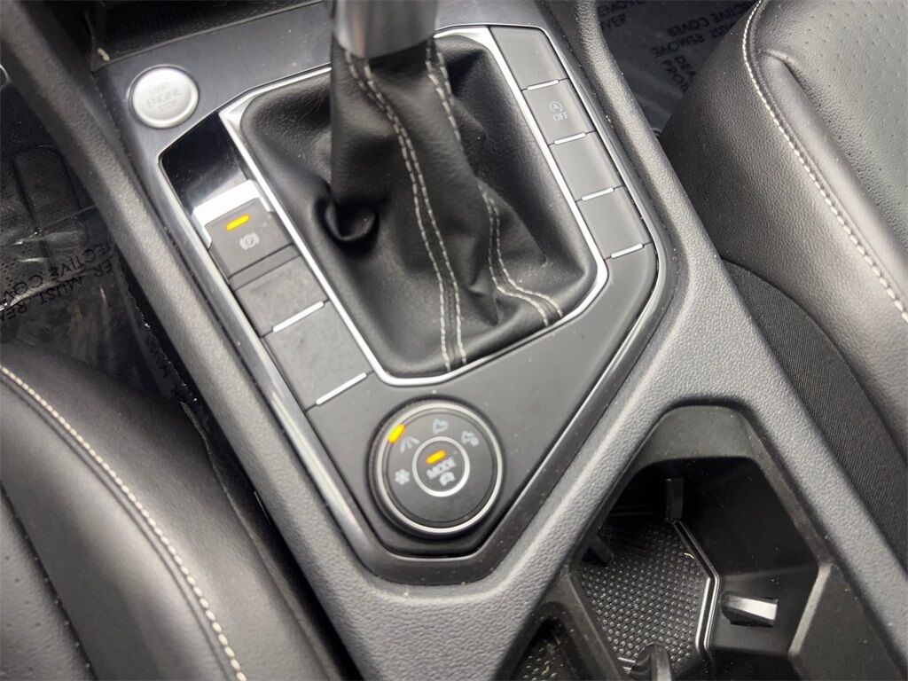2022 Volkswagen Tiguan 2.0T SE CAM,PANO,HTD STS,BLIND SPOT,18&quot; WLS Irving TX