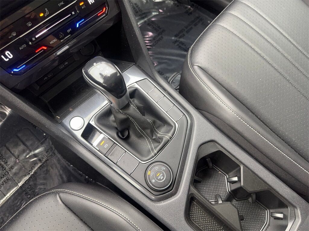 2022 Volkswagen Tiguan 2.0T SE CAM,PANO,HTD STS,BLIND SPOT,18&quot; WLS Irving TX