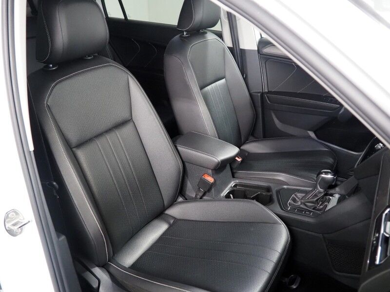 2022 Volkswagen Tiguan 2.0T SE *PANORAMA MOONROOF, ADAPTIVE CRUISE, DIGITAL COCKPIT, SAFETY ALERTS, BACKUP-CAMERA, HEATED SEATS, 3RD ROW SEATING, REMOTE START, WIRELESS CHARGING, ANDROID & APPLE Round Rock TX