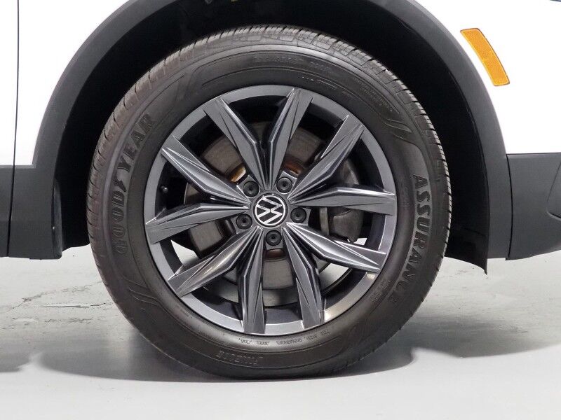 2022 Volkswagen Tiguan 2.0T SE *PANORAMA MOONROOF, ADAPTIVE CRUISE, DIGITAL COCKPIT, SAFETY ALERTS, BACKUP-CAMERA, HEATED SEATS, 3RD ROW SEATING, REMOTE START, WIRELESS CHARGING, ANDROID & APPLE Round Rock TX