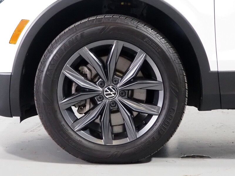 2022 Volkswagen Tiguan 2.0T SE *PANORAMA MOONROOF, ADAPTIVE CRUISE, DIGITAL COCKPIT, SAFETY ALERTS, BACKUP-CAMERA, HEATED SEATS, 3RD ROW SEATING, REMOTE START, WIRELESS CHARGING, ANDROID & APPLE Round Rock TX