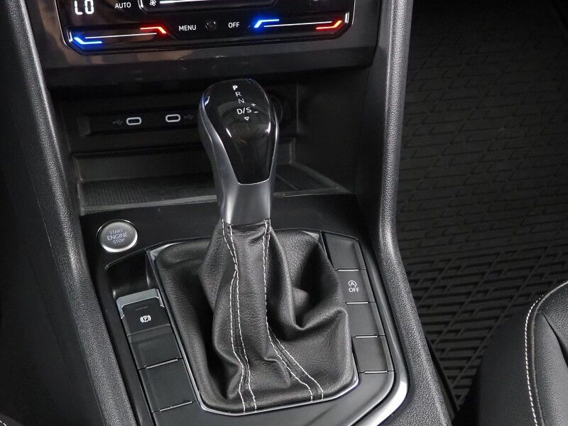 2022 Volkswagen Tiguan 2.0T SE *PANORAMA MOONROOF, ADAPTIVE CRUISE, DIGITAL COCKPIT, SAFETY ALERTS, BACKUP-CAMERA, HEATED SEATS, 3RD ROW SEATING, REMOTE START, WIRELESS CHARGING, ANDROID & APPLE Round Rock TX