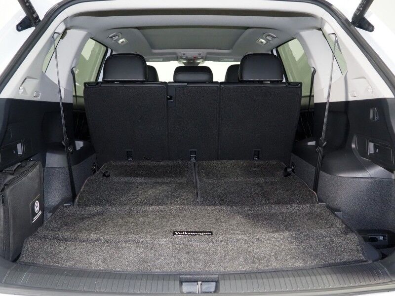 2022 Volkswagen Tiguan 2.0T SE *PANORAMA MOONROOF, ADAPTIVE CRUISE, DIGITAL COCKPIT, SAFETY ALERTS, BACKUP-CAMERA, HEATED SEATS, 3RD ROW SEATING, REMOTE START, WIRELESS CHARGING, ANDROID & APPLE Round Rock TX