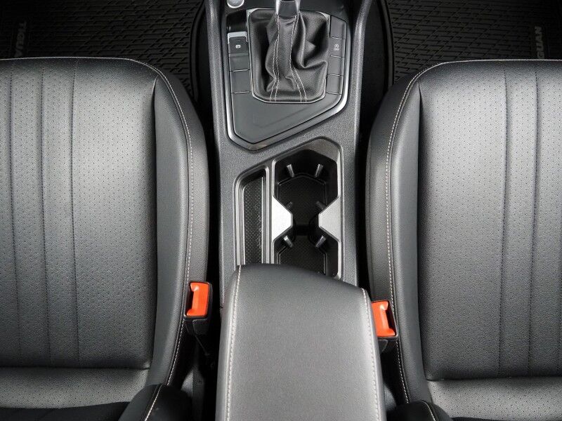 2022 Volkswagen Tiguan 2.0T SE *PANORAMA MOONROOF, ADAPTIVE CRUISE, DIGITAL COCKPIT, SAFETY ALERTS, BACKUP-CAMERA, HEATED SEATS, 3RD ROW SEATING, REMOTE START, WIRELESS CHARGING, ANDROID & APPLE Round Rock TX