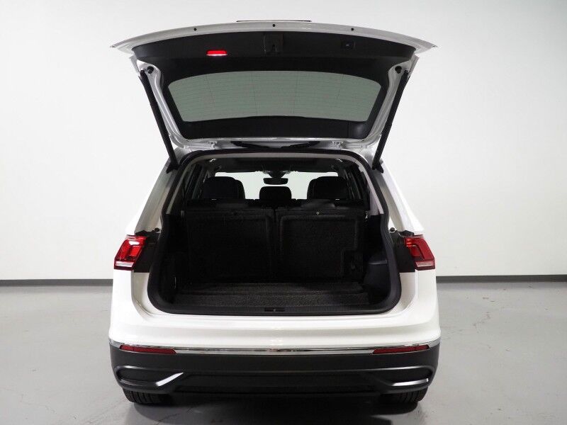 2022 Volkswagen Tiguan 2.0T SE *PANORAMA MOONROOF, ADAPTIVE CRUISE, DIGITAL COCKPIT, SAFETY ALERTS, BACKUP-CAMERA, HEATED SEATS, 3RD ROW SEATING, REMOTE START, WIRELESS CHARGING, ANDROID & APPLE Round Rock TX