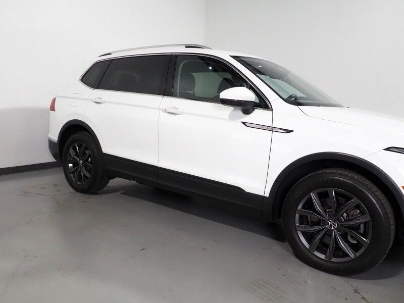 2022 Volkswagen Tiguan 2.0T SE *PANORAMA MOONROOF, ADAPTIVE CRUISE, DIGITAL COCKPIT, SAFETY ALERTS, BACKUP-CAMERA, HEATED SEATS, 3RD ROW SEATING, REMOTE START, WIRELESS CHARGING, ANDROID & APPLE Round Rock TX