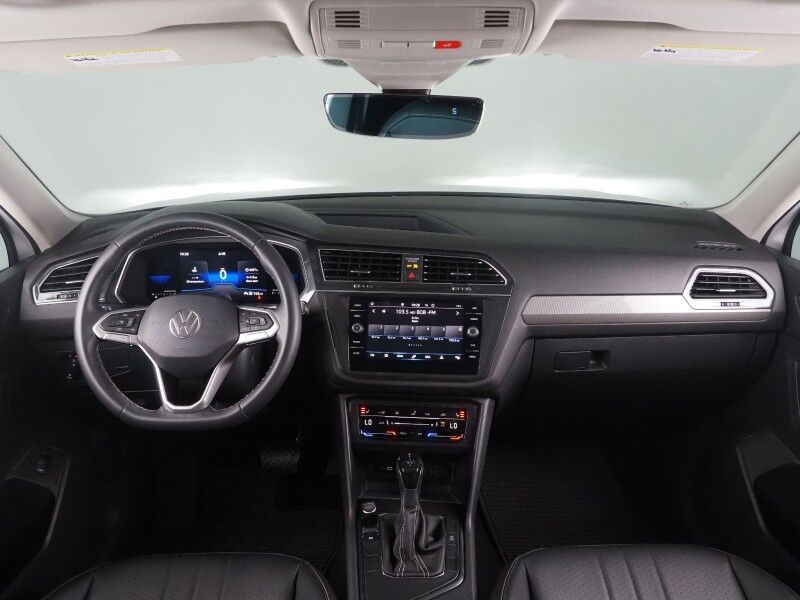 2022 Volkswagen Tiguan 2.0T SE *PANORAMA MOONROOF, ADAPTIVE CRUISE, DIGITAL COCKPIT, SAFETY ALERTS, BACKUP-CAMERA, HEATED SEATS, 3RD ROW SEATING, REMOTE START, WIRELESS CHARGING, ANDROID & APPLE Round Rock TX