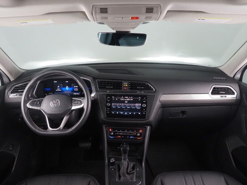 2022 Volkswagen Tiguan 2.0T SE *PANORAMA MOONROOF, ADAPTIVE CRUISE, DIGITAL COCKPIT, SAFETY ALERTS, BACKUP-CAMERA, HEATED SEATS, 3RD ROW SEATING, REMOTE START, WIRELESS CHARGING, ANDROID & APPLE Round Rock TX