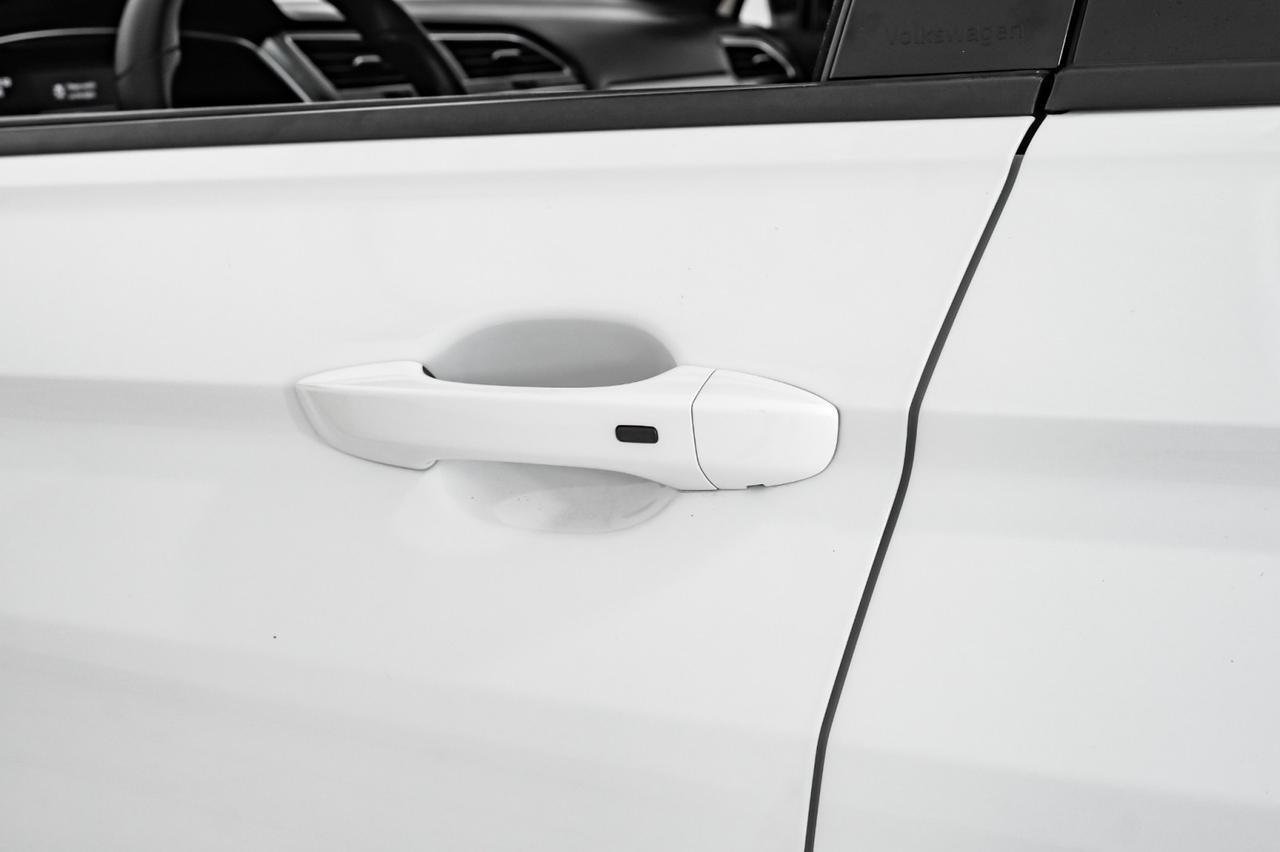 2022 Volkswagen Tiguan 2.0T SE R-LINE BLACK IQ DRIVE PANORAMA LEATHERETTE HEATED SEATS REAR CAMERA KEYLESS START Carrollton TX