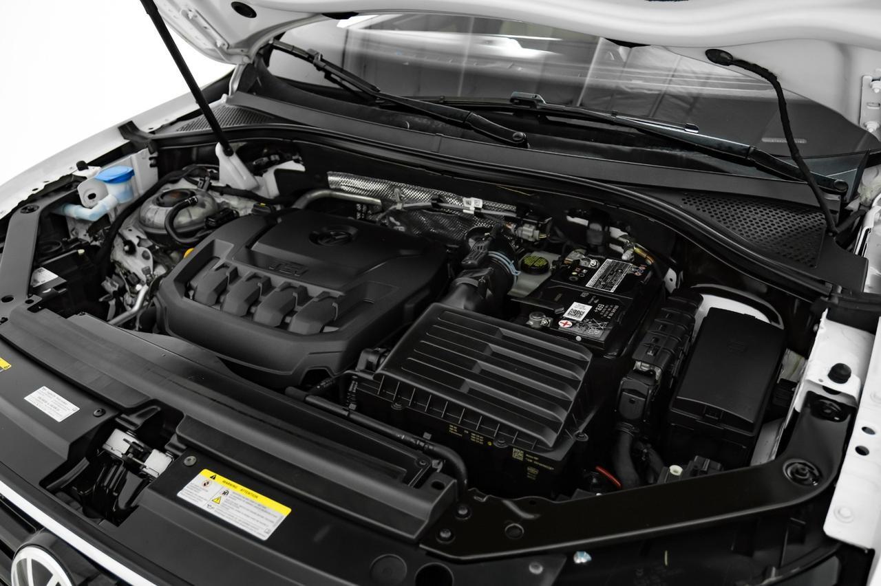 2022 Volkswagen Tiguan 2.0T SE R-LINE BLACK IQ DRIVE PANORAMA LEATHERETTE HEATED SEATS REAR CAMERA KEYLESS START Carrollton TX