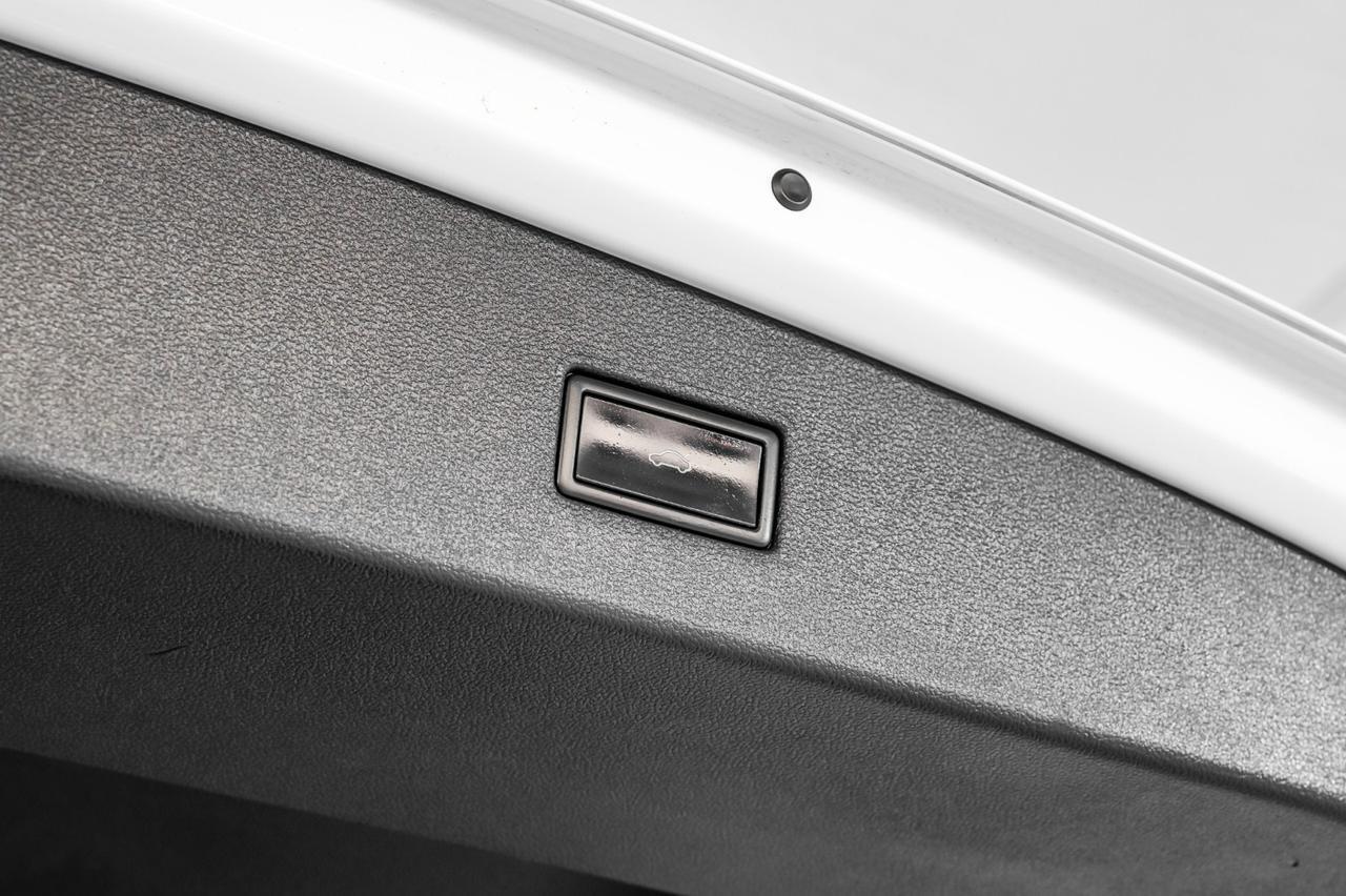 2022 Volkswagen Tiguan 2.0T SE R-LINE BLACK IQ DRIVE PANORAMA LEATHERETTE HEATED SEATS REAR CAMERA KEYLESS START Carrollton TX