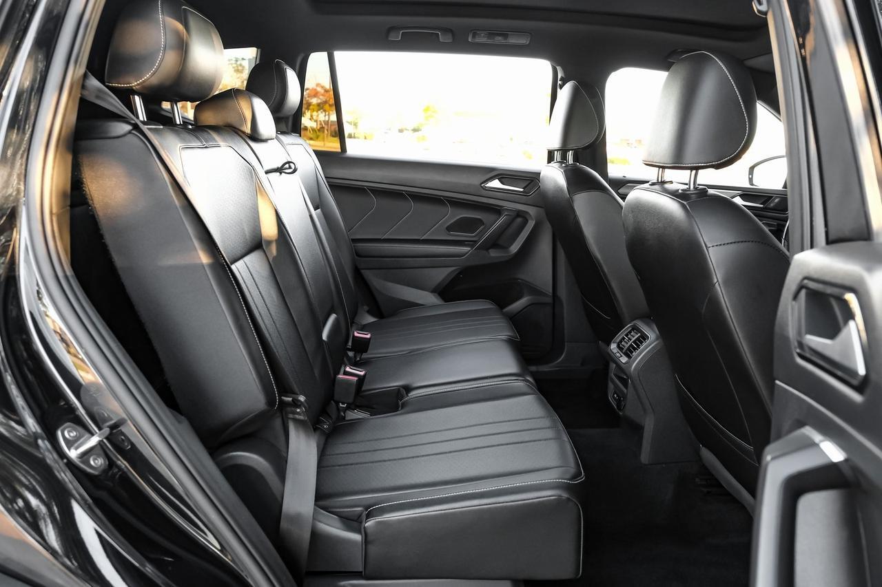 2022 Volkswagen Tiguan 2.0T SE R-Line Black Richardson TX