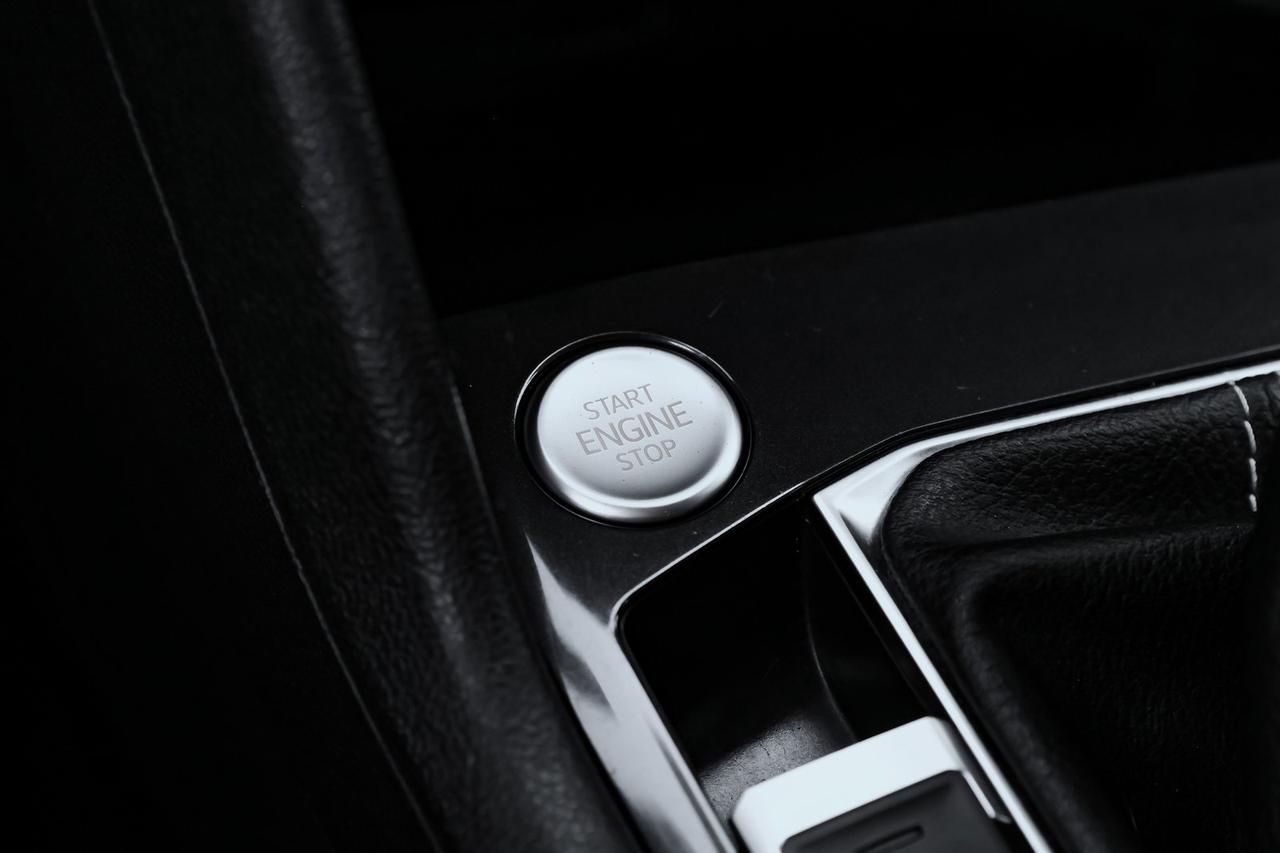 2022 Volkswagen Tiguan 2.0T SE R-Line Black Richardson TX