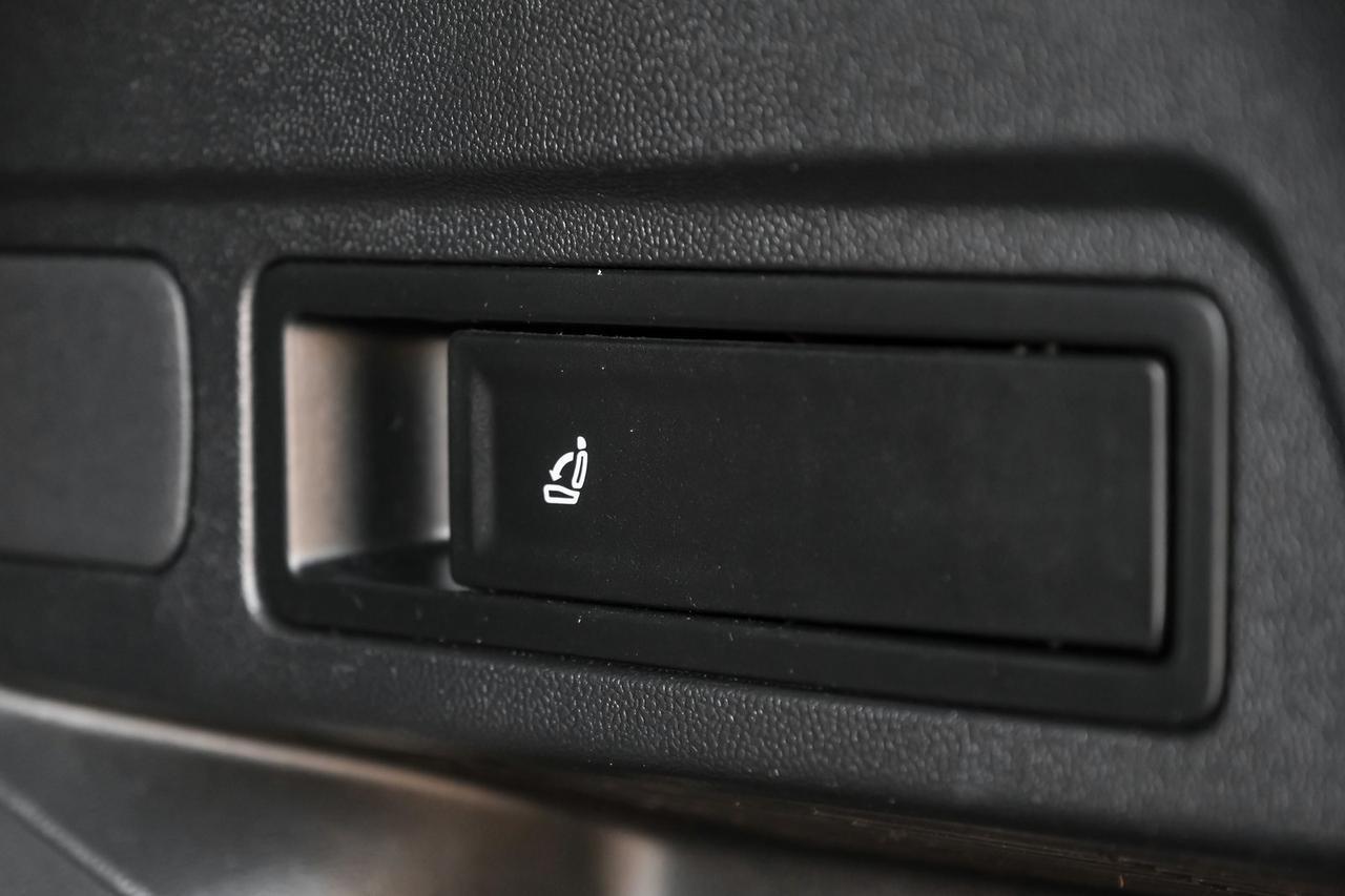 2022 Volkswagen Tiguan 2.0T SE R-Line Black Richardson TX