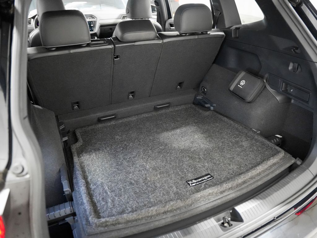 2022 Volkswagen Tiguan 2.0T SE R-Line Black Tigard OR