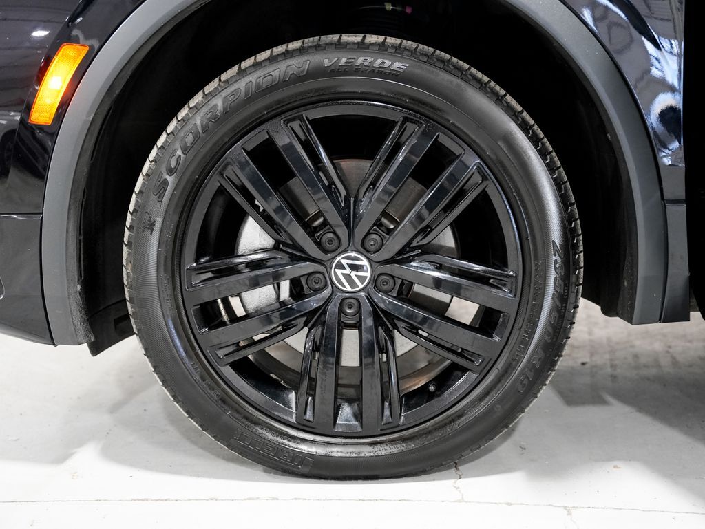 2022 Volkswagen Tiguan 2.0T SE R-Line Black Tigard OR