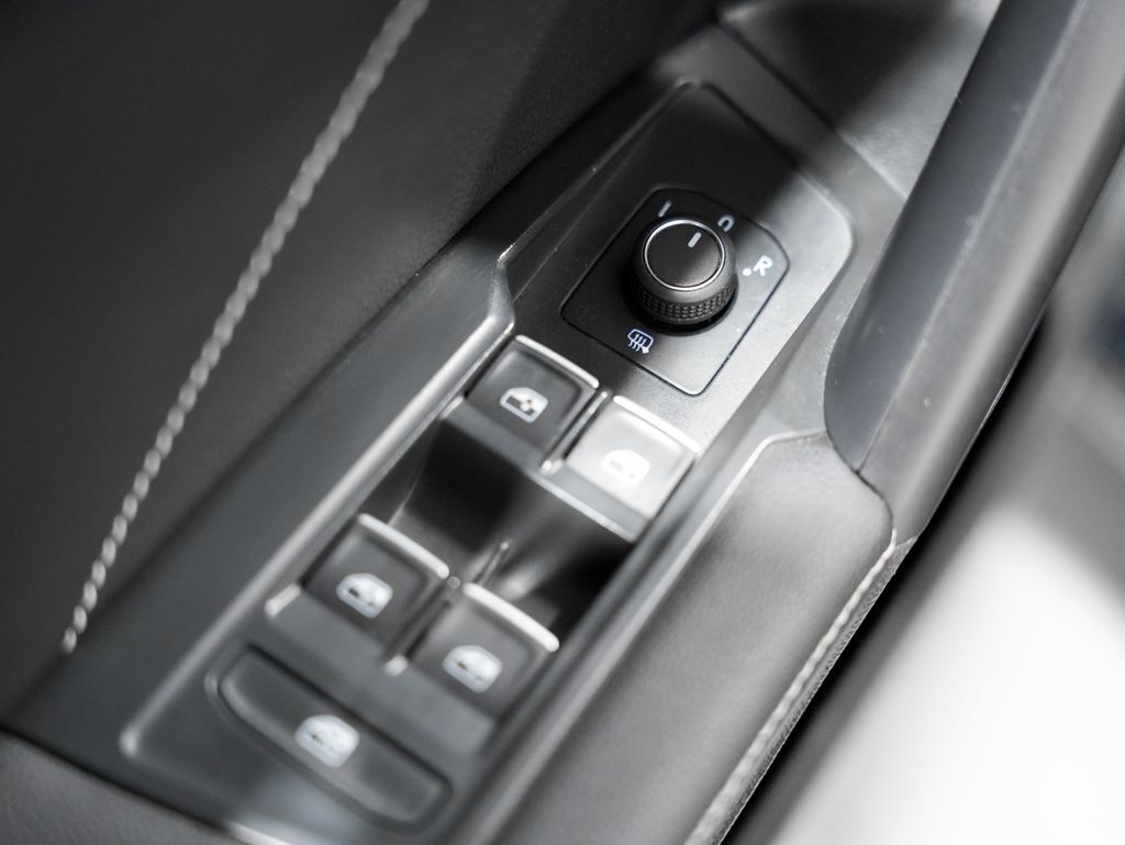 2022 Volkswagen Tiguan 2.0T SE R-Line Black Tigard OR