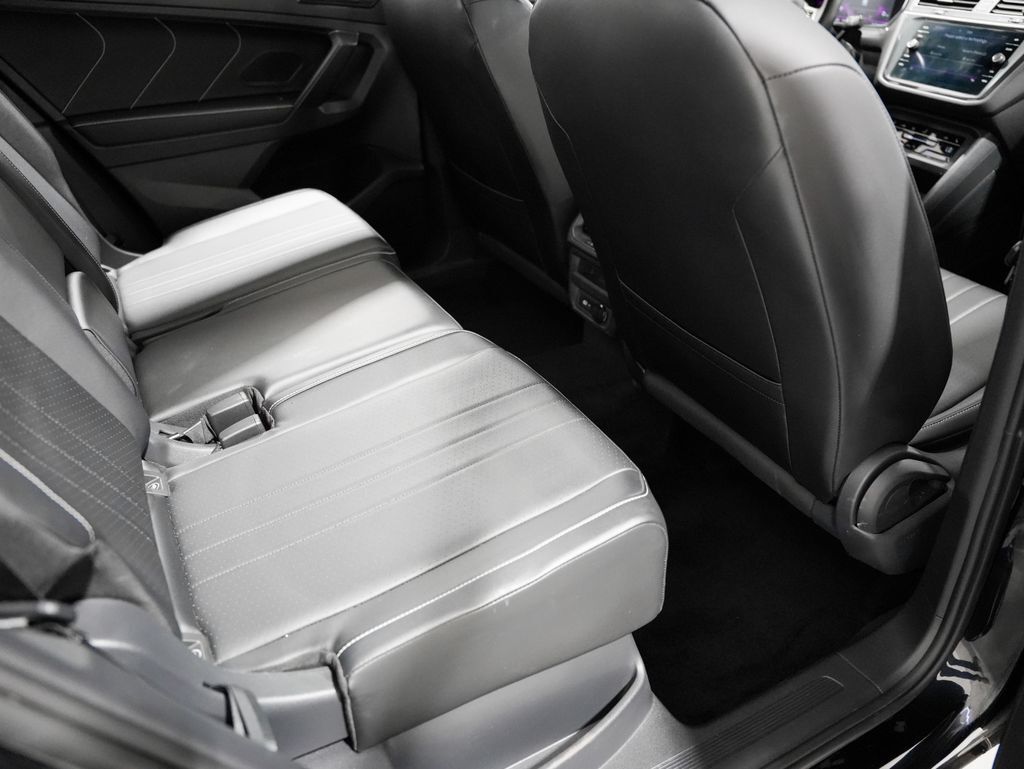 2022 Volkswagen Tiguan 2.0T SE R-Line Black Tigard OR