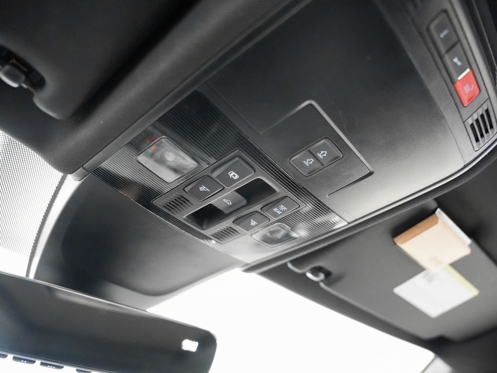 2022 Volkswagen Tiguan 2.0T SE R-Line Black Tigard OR