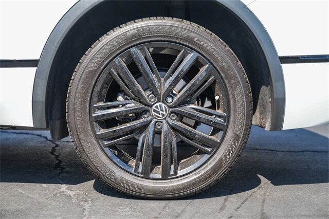 2022 Volkswagen Tiguan 2.0T SE R-Line Black Huntington Beach CA