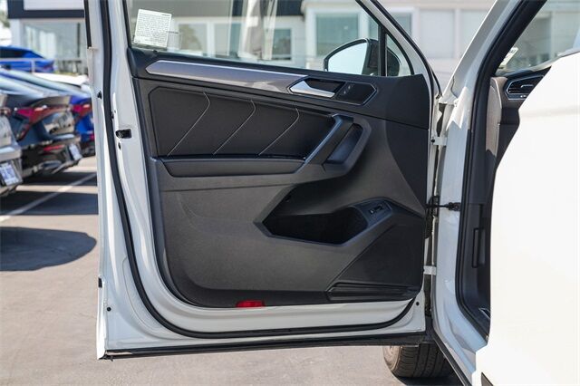 2022 Volkswagen Tiguan 2.0T SE R-Line Black Huntington Beach CA