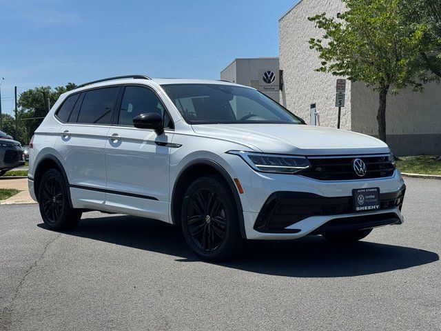 2022 Volkswagen Tiguan 2.0T SE R-Line Black