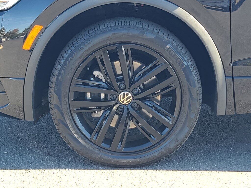2022 Volkswagen Tiguan 2.0T SE R-Line Black Springfield VA