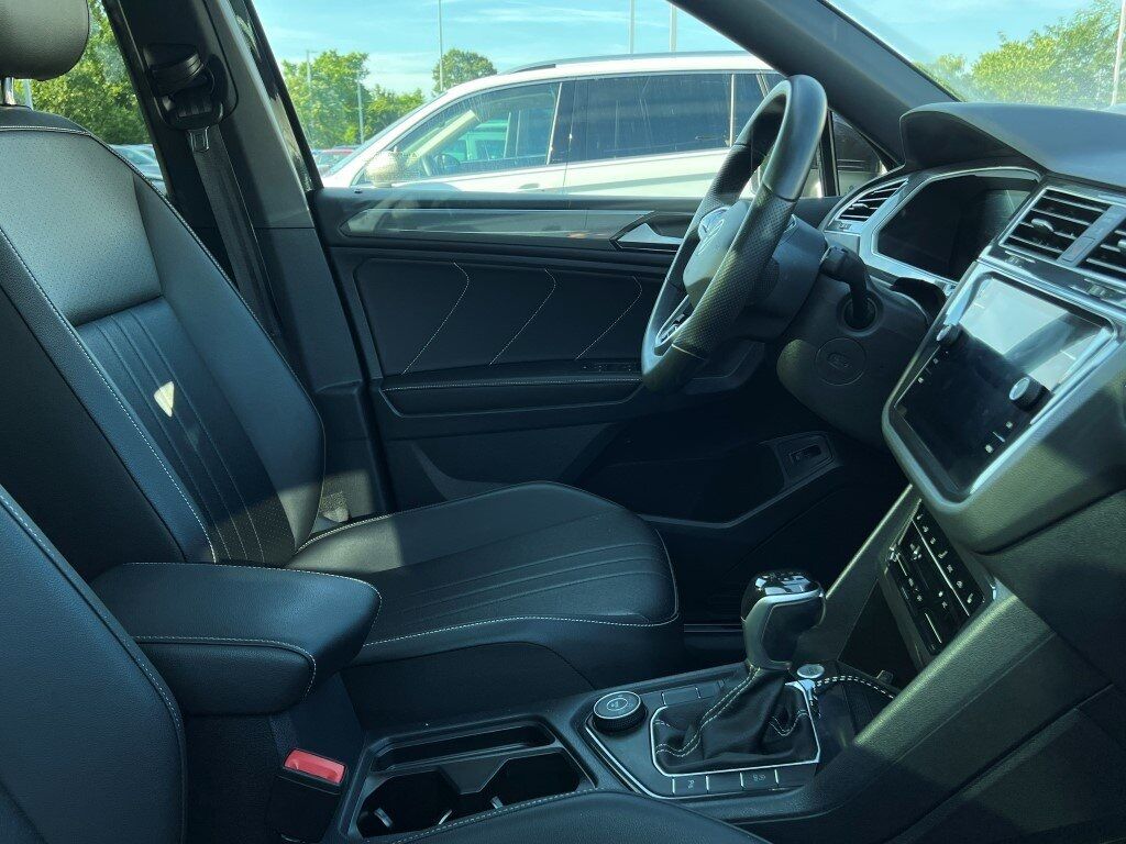 2022 Volkswagen Tiguan 2.0T SE R-Line Black Springfield VA