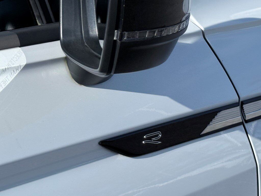 2022 Volkswagen Tiguan 2.0T SE R-Line Black Springfield VA